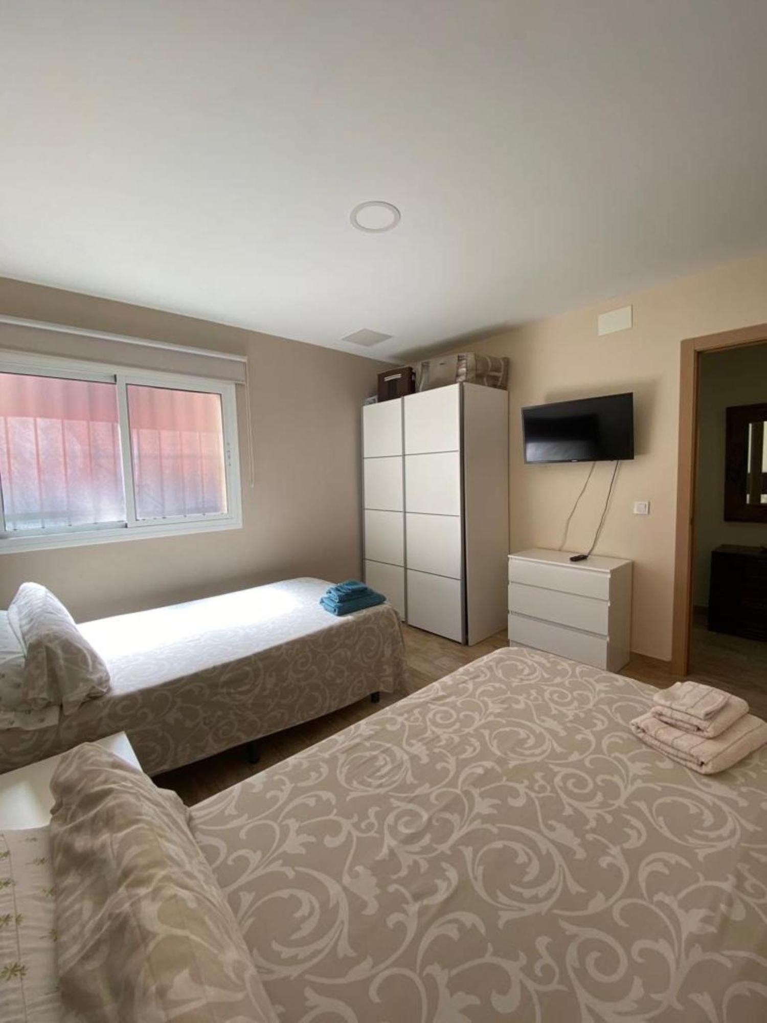 Apartamentos Albeniz Algésiras Extérieur photo
